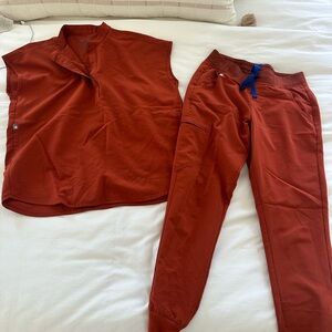 Figs Women’s Terracotta Scrub set